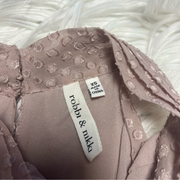 Robbi and Nicki new blouse - Picture 3 of 5